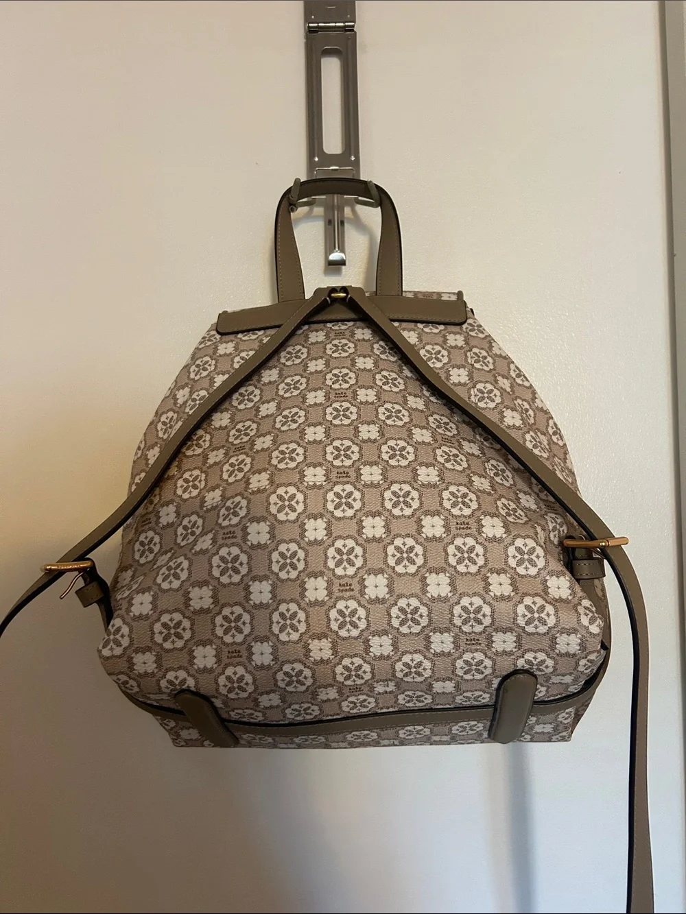 kate spade zip feminine